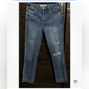 AMO denim Jeans BABE. Dive Bar Destroy wash size 28. NWOT